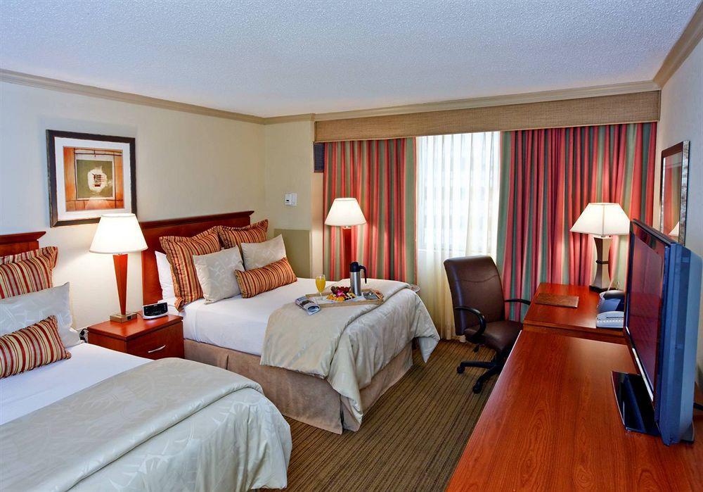 Holiday Inn Tampa Westshore - Airport Area By Ihg Ruang foto